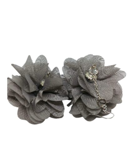 I2 Grey flowers