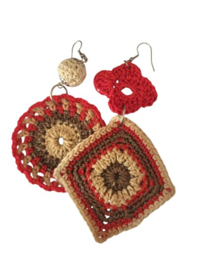 M6 Red And Cream Round Squares